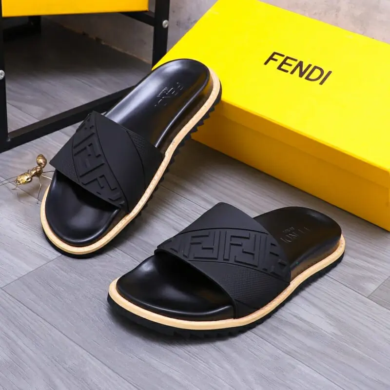 fendi chaussons pour homme s_12445232